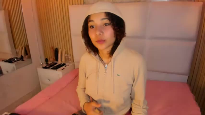 Tinny_GoddessHL Webcam Star October 26, 2026