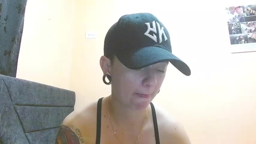 tomboyblue Webcam Chat October 26, 2026