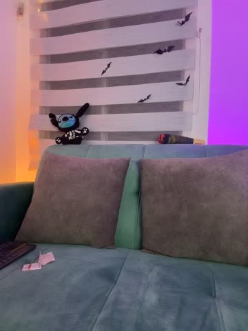 sophie_cute66 Webcam Star October 26, 2026