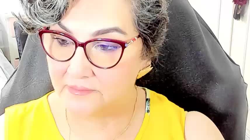 cataleya_mom Webcam Star October 26, 2026