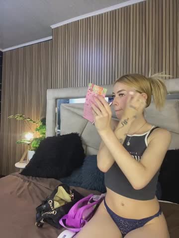 Evie_demn Webcam Chat October 26, 2026