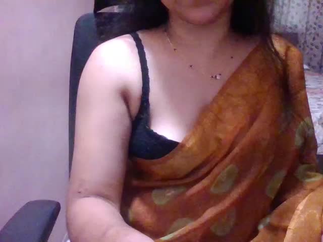 Diya_7 Webcam Star October 26, 2026
