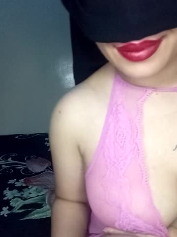 Zouzou_sexy Webcam Star October 27, 2026