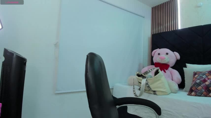 tatikanyx Webcam Star October 27, 2026