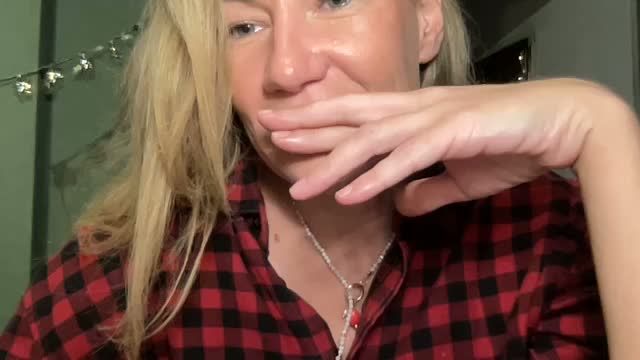 Yaverixa Webcam Chat October 27, 2026