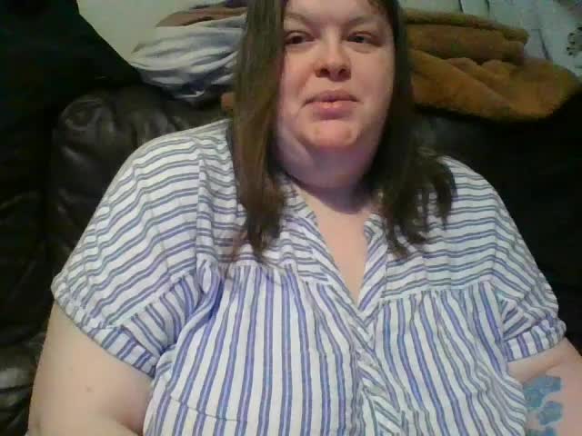 CurvyKirstiesX Webcam Chat October 27, 2026