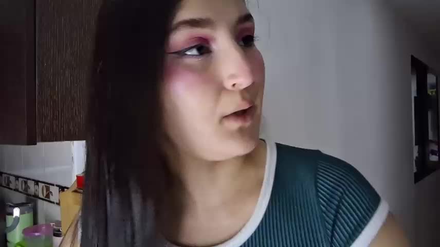zoe_moon__ Webcam Chat October 27, 2026