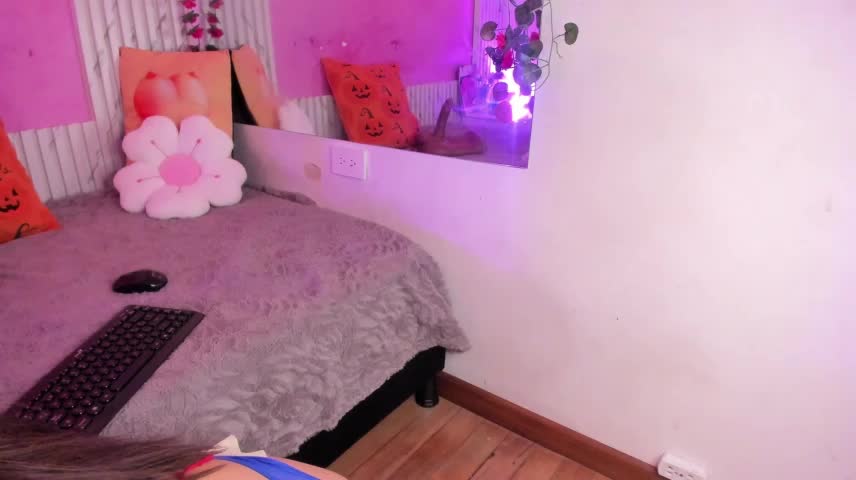 Mia_Tailor_Bms Webcam Chat October 27, 2026