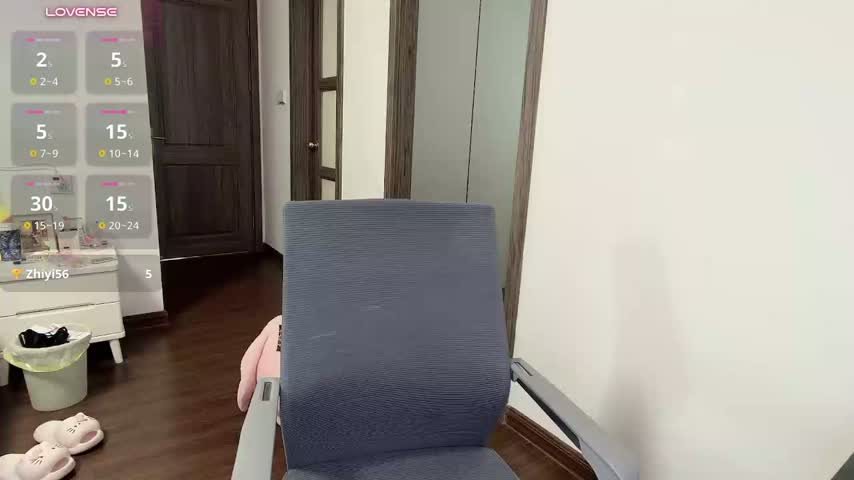 xiaoqi-000 Webcam Chat October 27, 2026