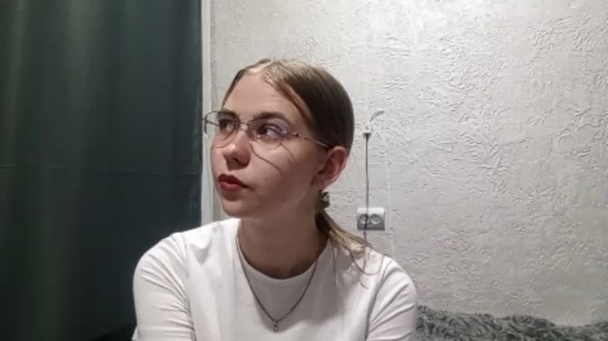 AnnettaHosaka Webcam Chat October 27, 2026