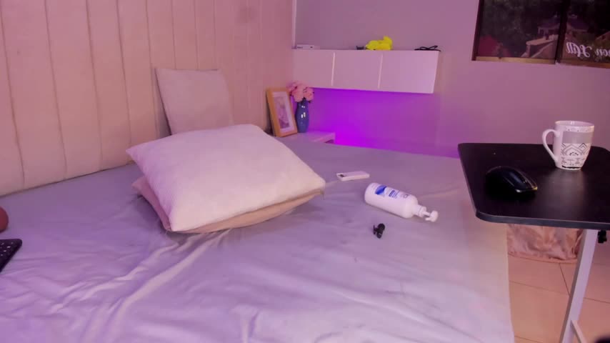 Littleolivia_ Webcam Chat October 27, 2026