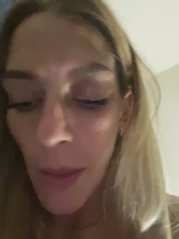 Bellalolahot Webcam Chat October 28, 2026