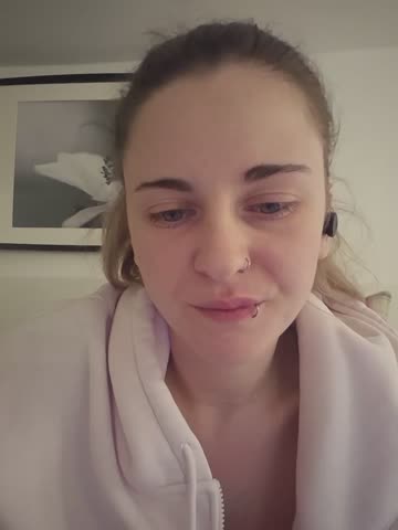 Melly4You Webcam Chat October 28, 2026