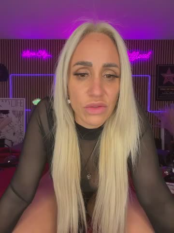 LunaSky_Official Webcam Chat October 28, 2026