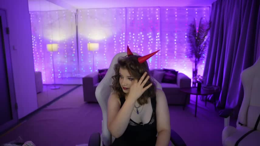 Tessa_054 Webcam Chat October 28, 2026