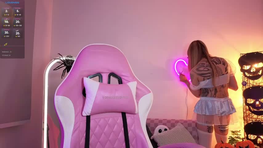 violet_ch Webcam Chat October 28, 2026