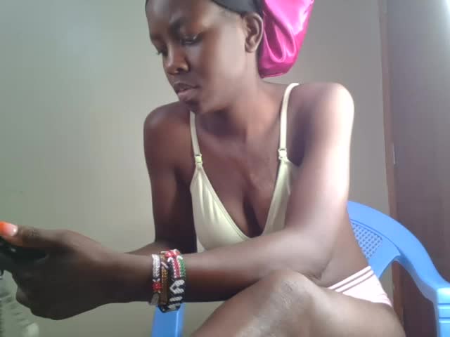 Creamyshazz Webcam Chat October 28, 2026