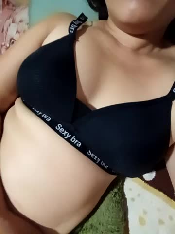 Angelina-Luxxy Webcam Star October 28, 2026
