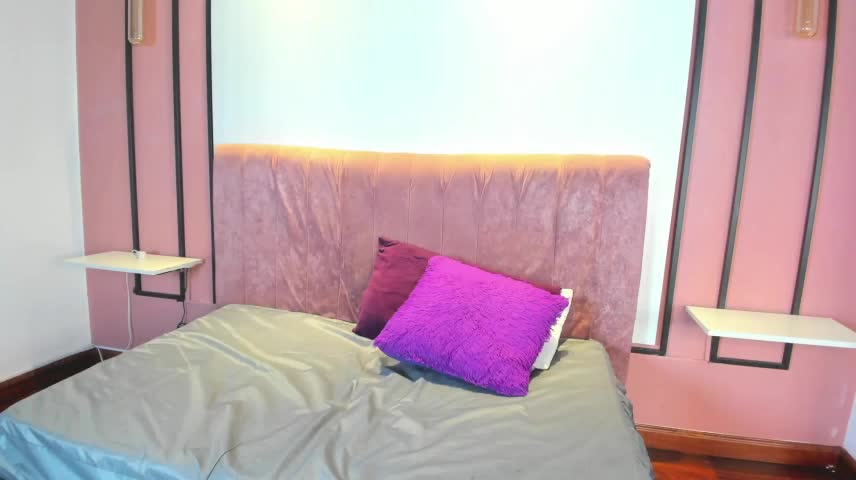 Dolce_martinii Webcam Chat October 29, 2026