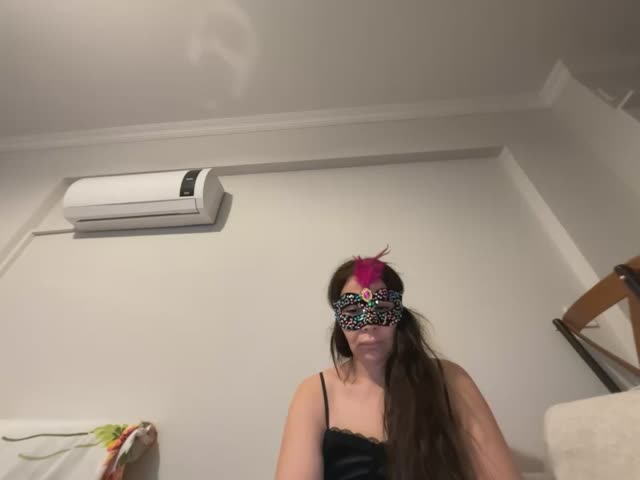 SARIBANU Webcam Star October 29, 2026