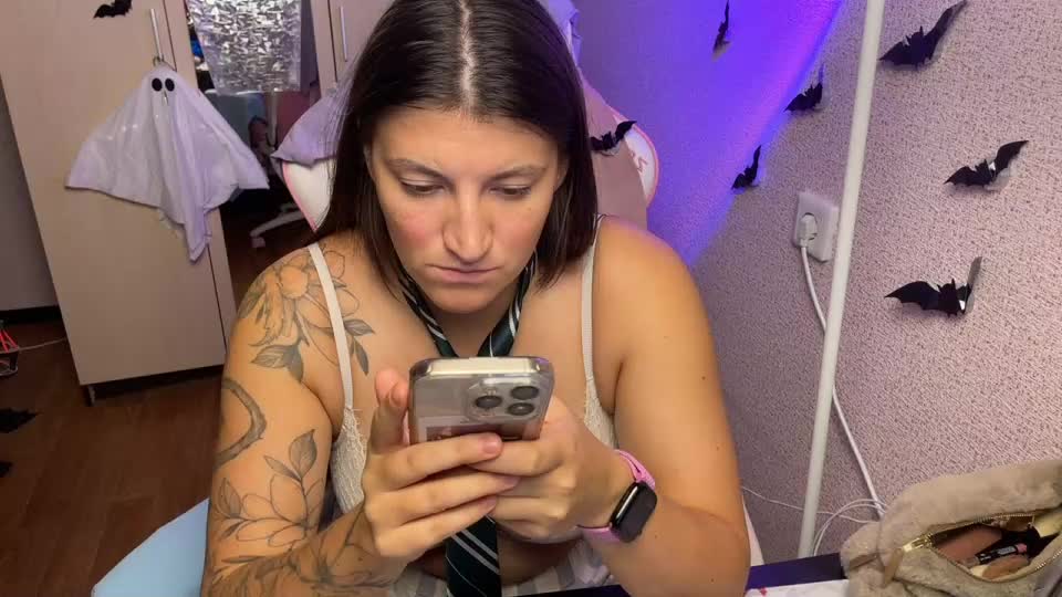 Katrin__kiss Webcam Chat October 29, 2026
