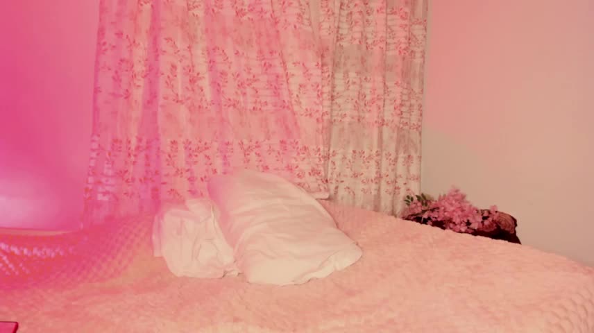 MaddieStarkx Webcam Star October 29, 2026