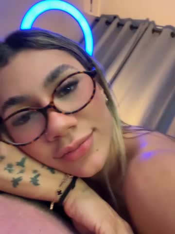 Valentina_Saint Webcam Star October 29, 2026