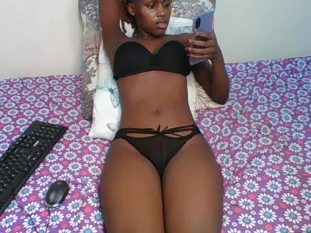 petitedream Webcam Star October 29, 2026