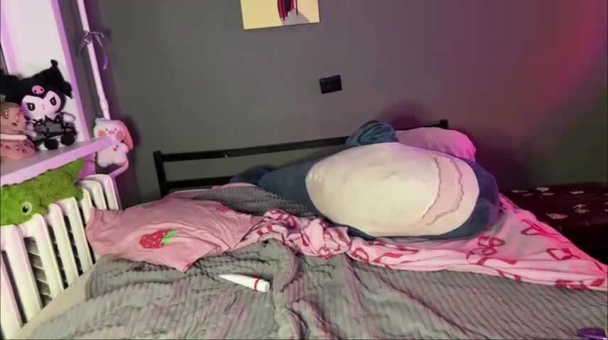 sexy_cute18 Webcam Chat October 30, 2026