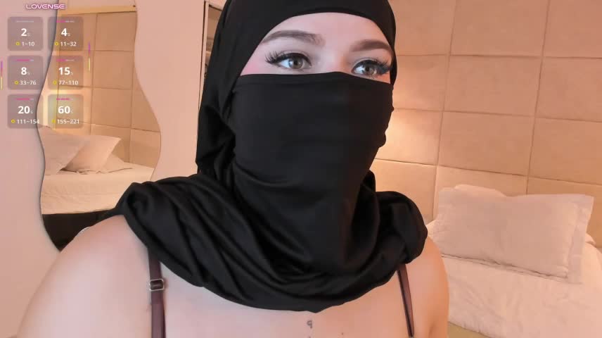 anna-henao Webcam Chat October 30, 2026
